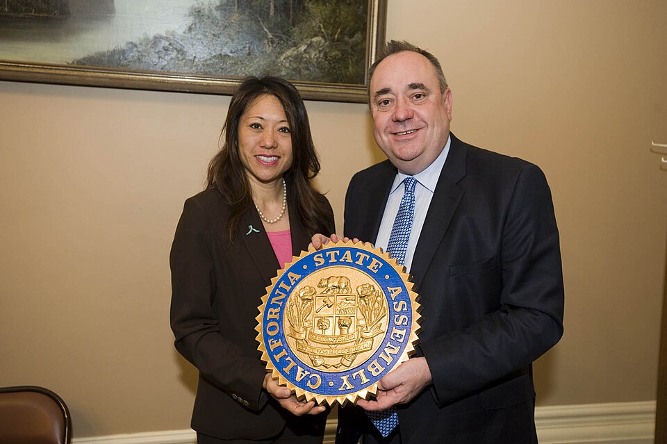 First Minister Alex Salmond is presented the California State Seal by Assemblywoman Fiona Ma during the FM's visit to the California State Capitol in Sacramento to build economic links with California. Credit: Matt Petit / Feature Photo Service