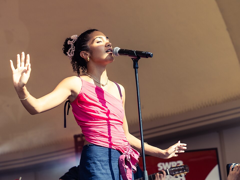 Singer Olivia Dean at the New Pop Festival 2023