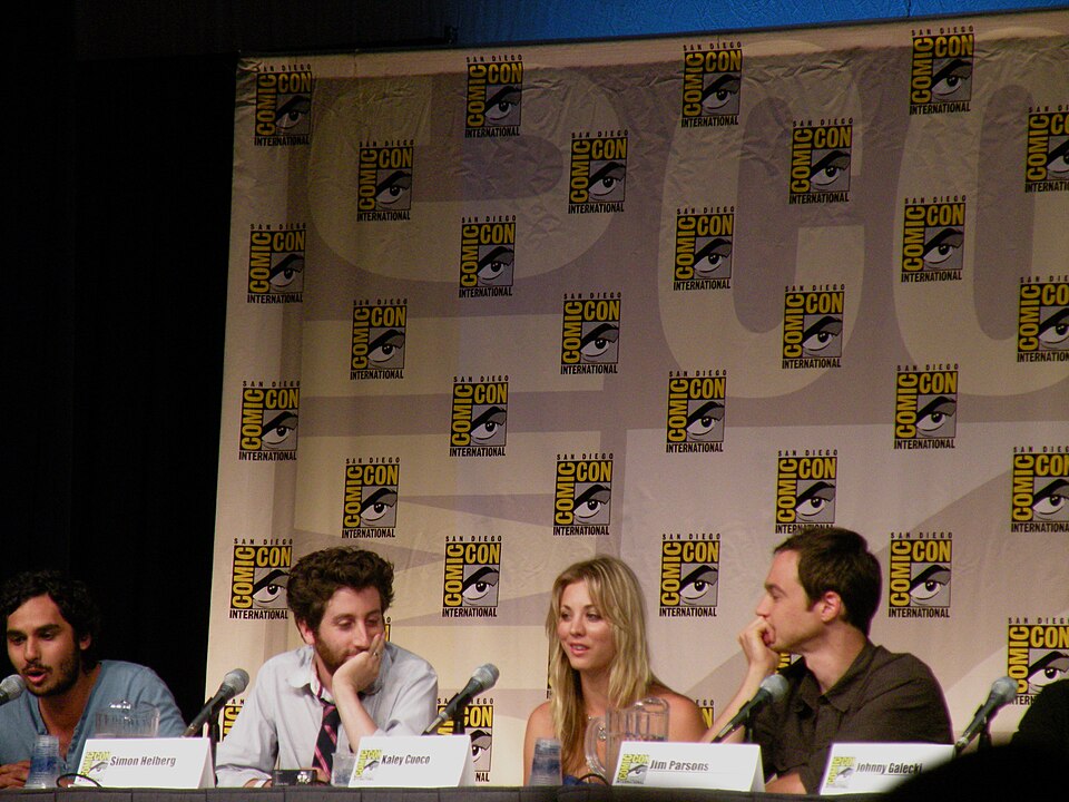 Jim Parsons, Simon Helberg, Kunal Nayyar, Kaley Cuoco. The Big Bang Theory panel, San Diego Comic-con 2009
