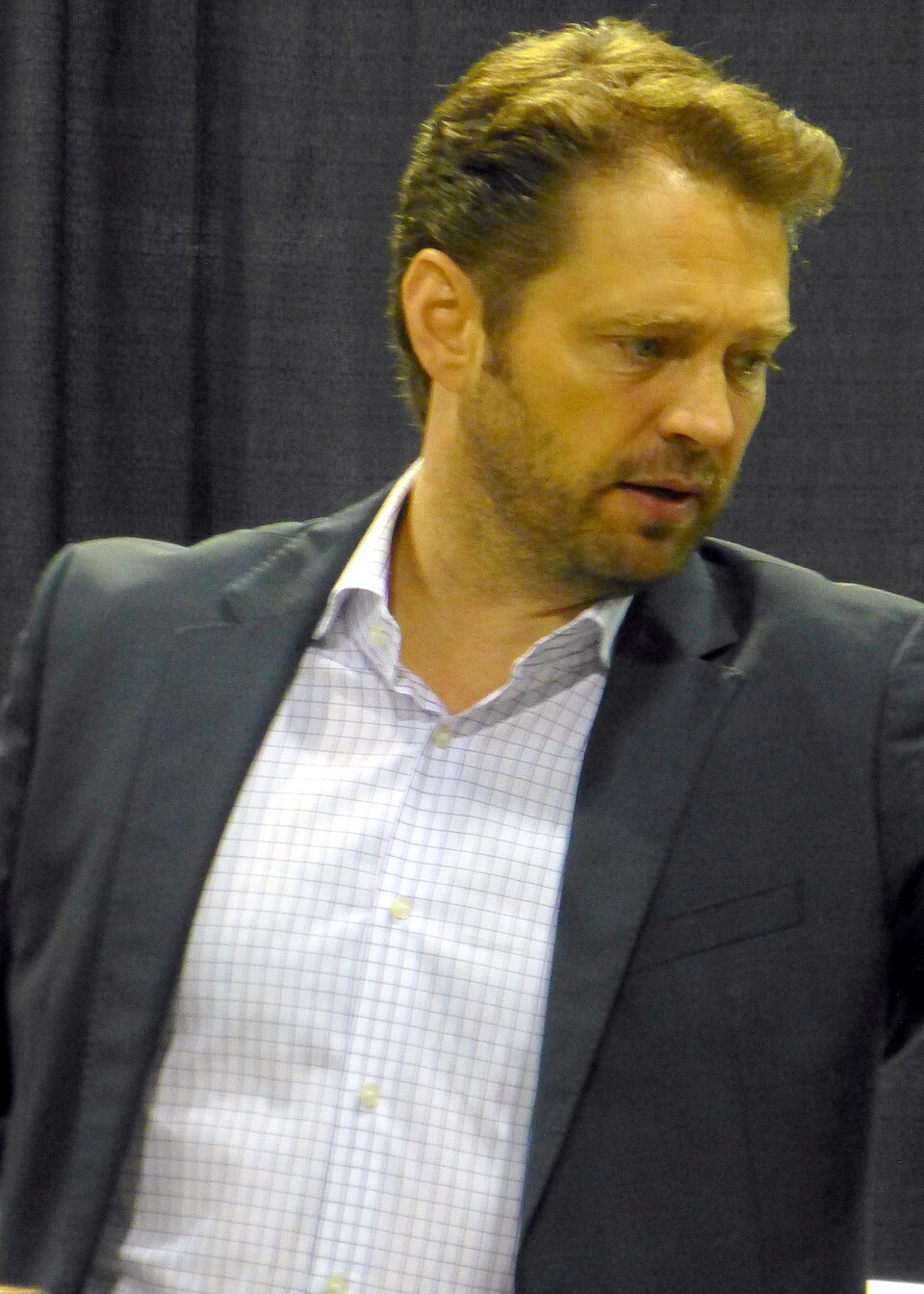 Jason Priestley 03