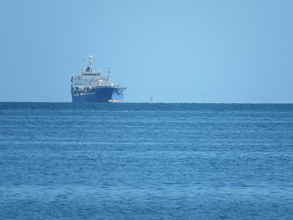The arrival and mooring of the Oil &amp; Chemical Tanker Golden Aspirant at the BP Oil Refinery Jetty, Kwinana, Western Australia, assisted by the tugboats Svitzer Falcon and Svitzer Harrier.