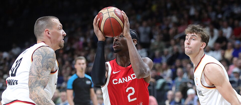 Shai Gilgeous-Alexander commits to Team Canada for next three summers