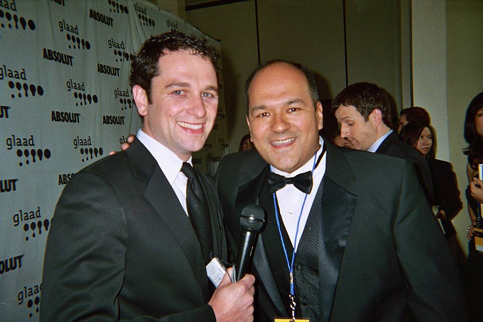 2007 GLAAD Awards: Matthew Rhys and Grteg Hernandez