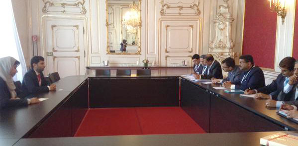 The Minister of State for Petroleum and Natural Gas (Independent Charge), Shri Dharmendra Pradhan meeting the Minister of Energy of UAE, Mr. Suhail Mohd Al Mazrouei, on the sidelines of OPEC Seminar, in Vienna on June 03, 2015.