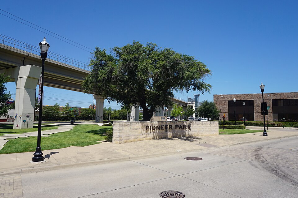 Pioneer Park in Carrollton, Texas (United States).