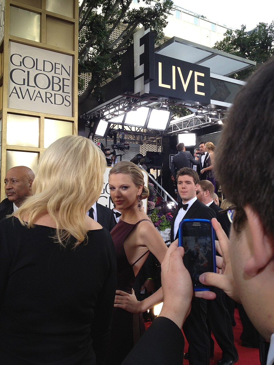 Taylor Swift at the 2013 Golden Globe award ceremony