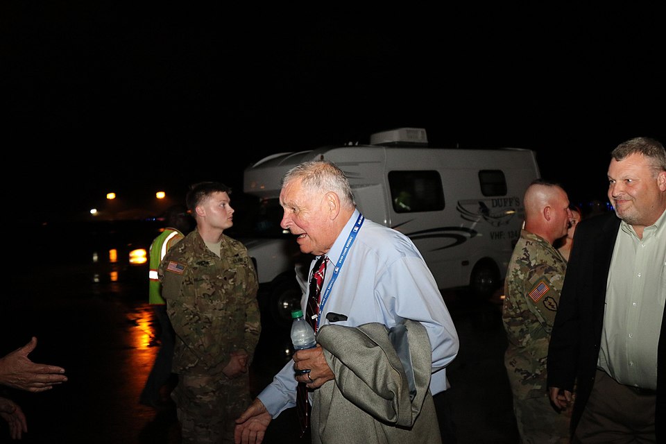 Bobby Cox, Hall of Fameer and former manager of the Atlanta Braves arrives at Fort Bragg, N.C., July2, 2016. The Atlanta Braves and Miami Marlins will be playing the first Major League Baseball game hosted by a U.S. military installation on July 3. (U.S. Army photo by Sgt. Anthony Hewitt/released)
U