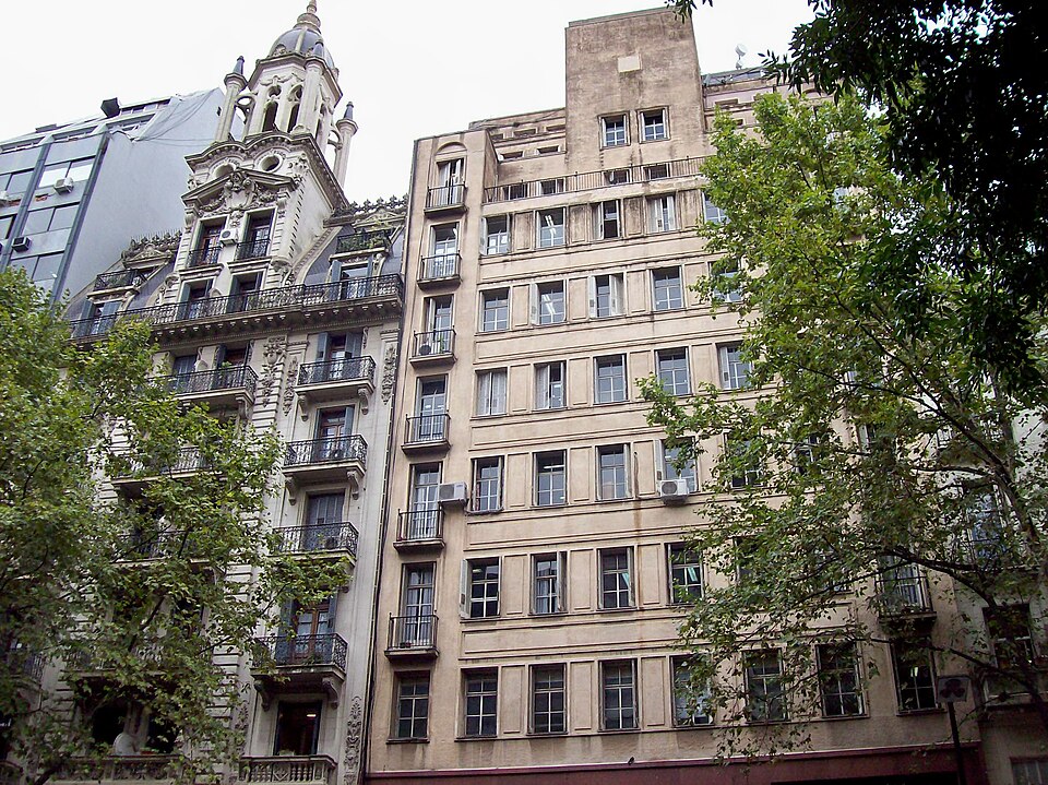 Office building on Avenida de Mayo 869, in downtown Buenos Aires. Designed by German architect Hans Hertlein and completed in 1935, it currently headquarters the state agency ANMAT (the Argentine counterpart of the F.D.A.).