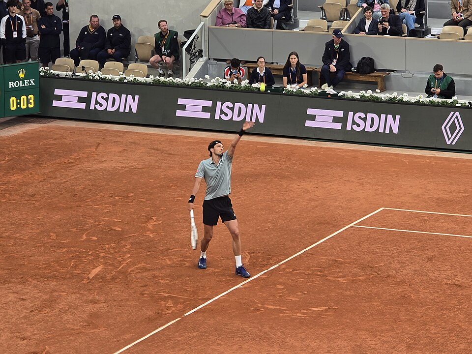 Jannik Sinner vs Arthur Rinderknech, 2025 Roland Garros, 2025-05-26
