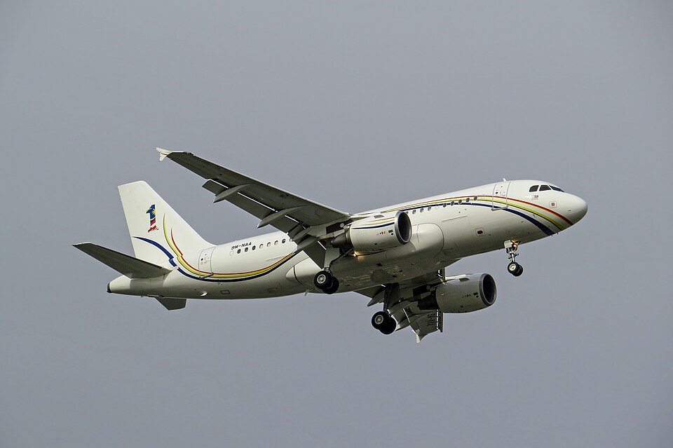 "Malaysia One" from Hangzhou. Taken at southwest Nanfaxin. Najib went to Hangzhou for a meeting with Ma Yun...