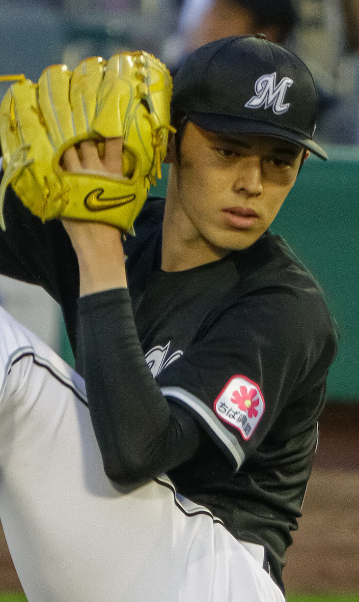 2024年4月30日、ほっともっとフィールド神戸にて試合に出場する佐々木朗希