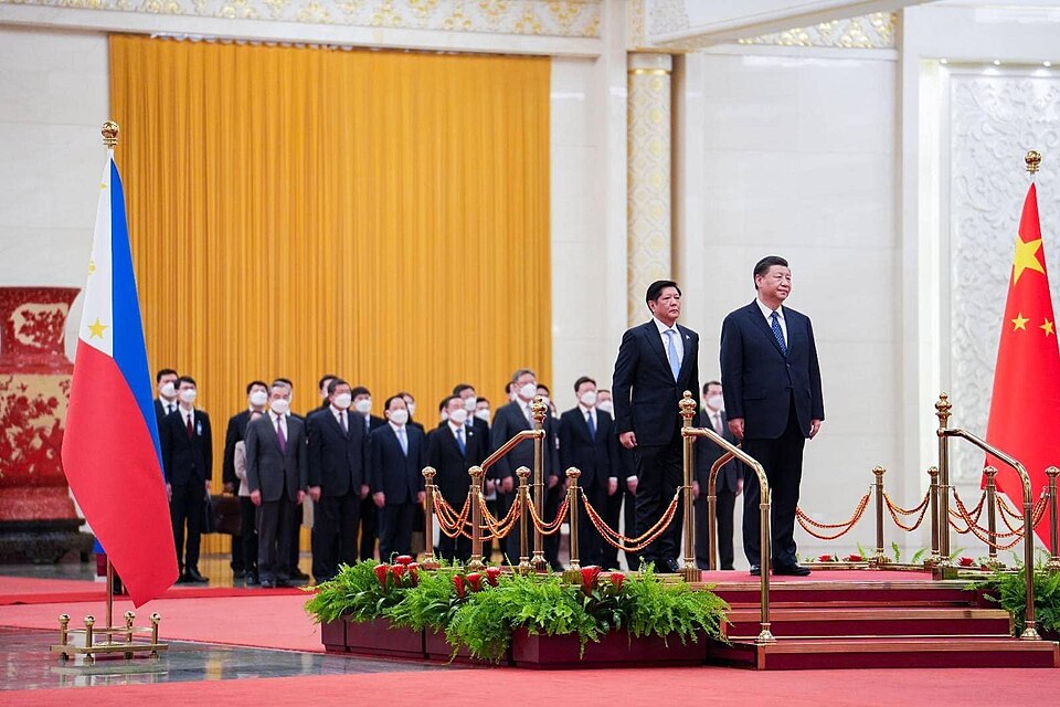 Chinese leader Xi Jinping hosts Philippine president Bongbong Marcos on a state visit to Beijing on January 4, 2023.