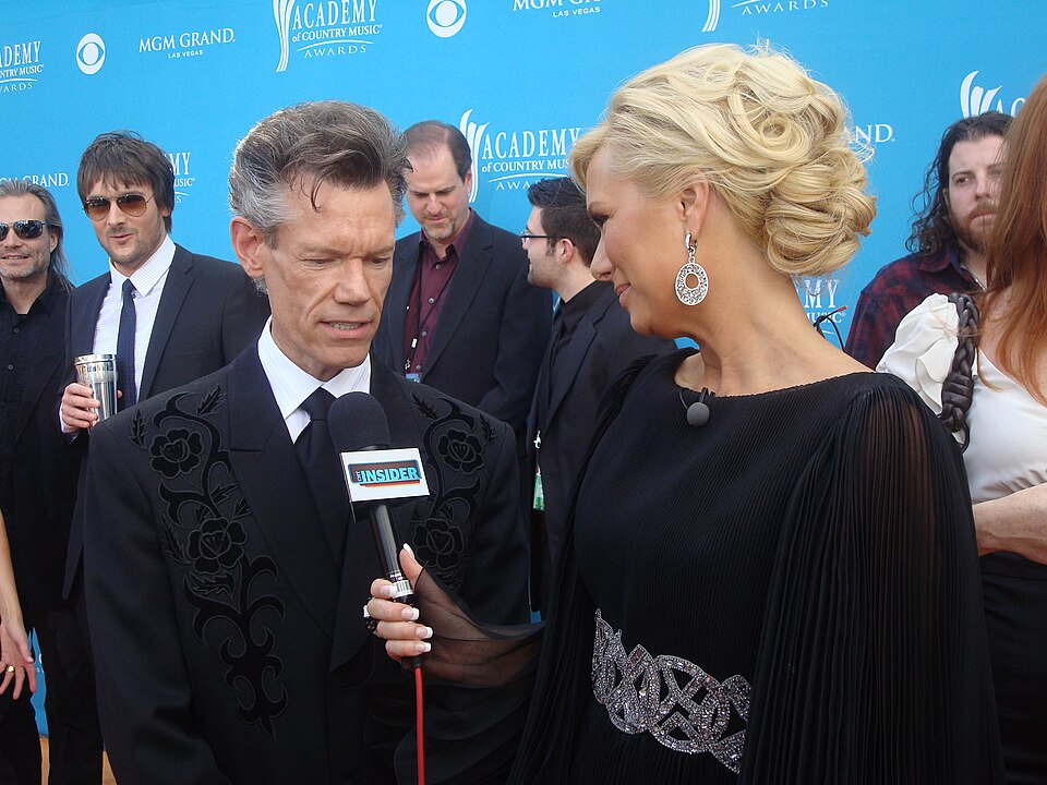 Allison DeMarcus interviews Randy Travis