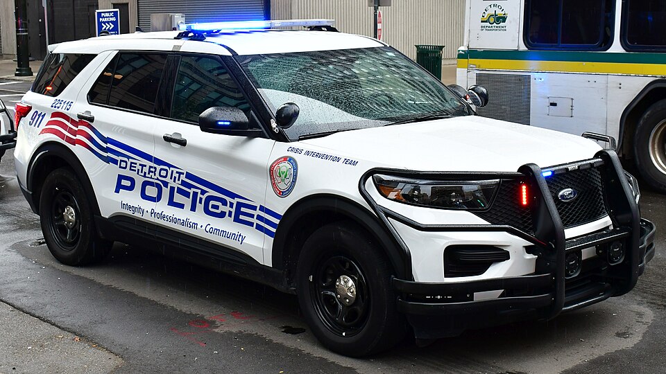 ​Detroit Police Department Crisis Intervention Team Ford Police Interceptor Utility No. 225115
