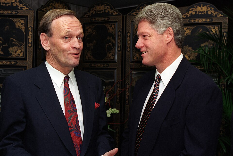 US President Bill Clinton chats with Canadian Prime Minister Jean Chrétien at the 1993 Asia-Pacific Economic Cooperation Summit, Blake Island, Seattle, WA.