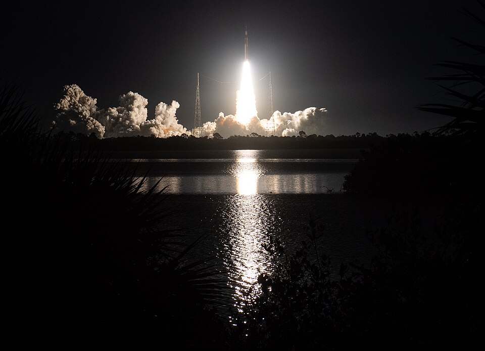 NASA’s Space Launch System rocket carrying the Orion spacecraft launches on the Artemis I flight test, Wednesday, Nov. 16, 2022, from Launch Complex 39B at NASA’s Kennedy Space Center in Florida. NASA’s Artemis I mission is the first integrated flight test of the agency’s deep space explorationsyste