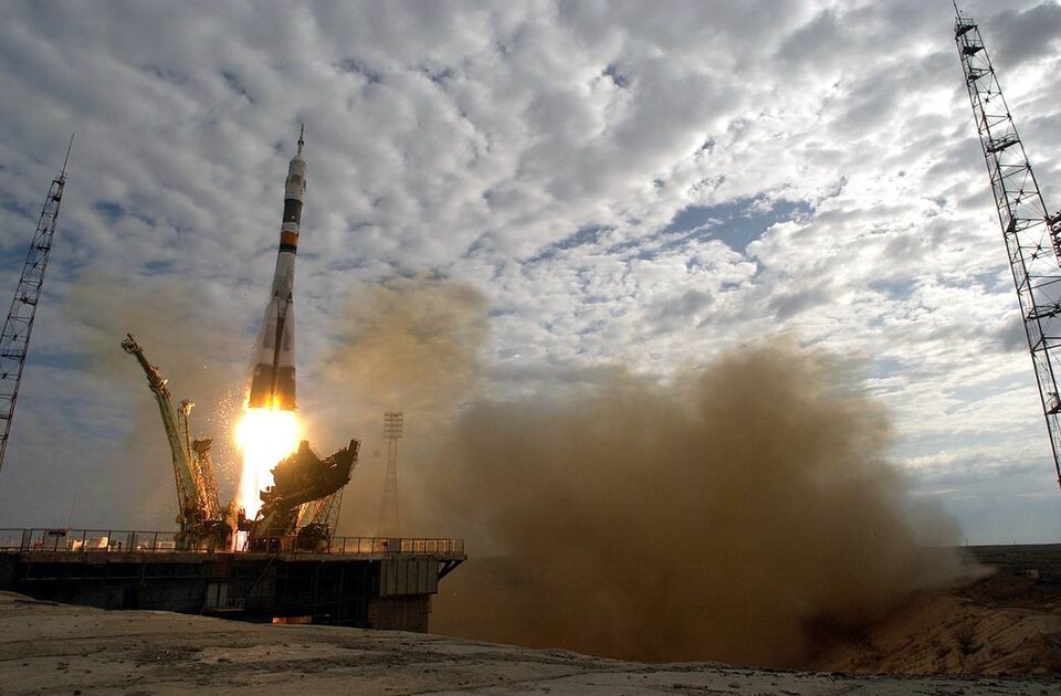 Four Russian Satellites Now Orbit Near Ukrainian-Linked Radar Satellite