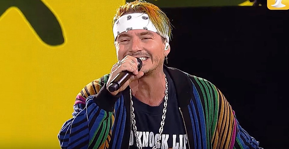 J Balvin Headlines Sueños Festival 2026 With Confident Catalog-Driven Set in Chicago