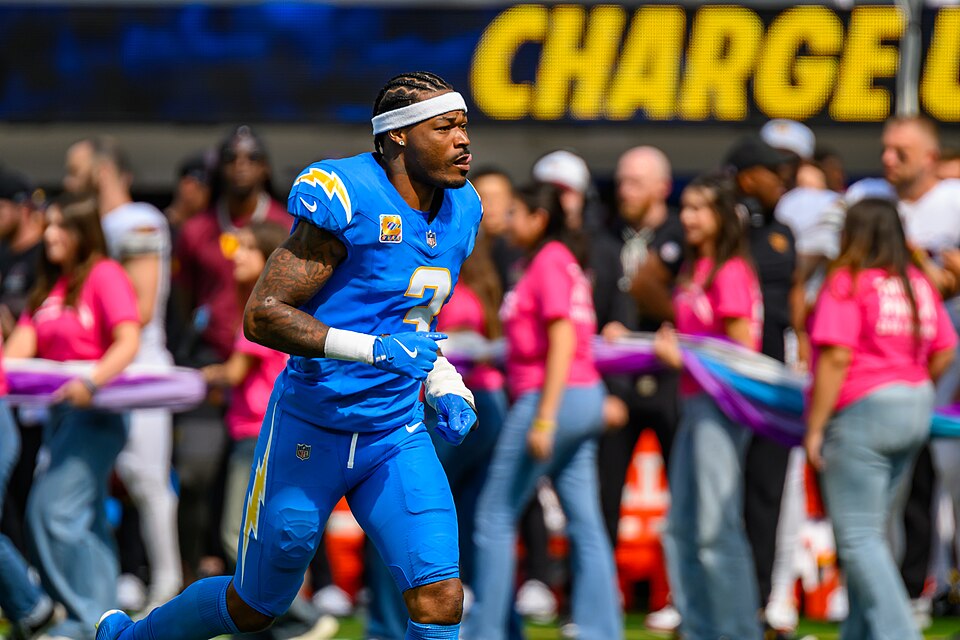 Derwin James Signs Three-Year, $75.6 Million Extension With Chargers