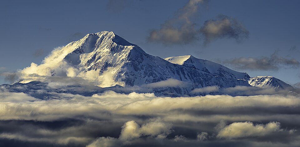 Four Climbers Fall at 18,200 Feet on Mount McKinley During Rescue Delay