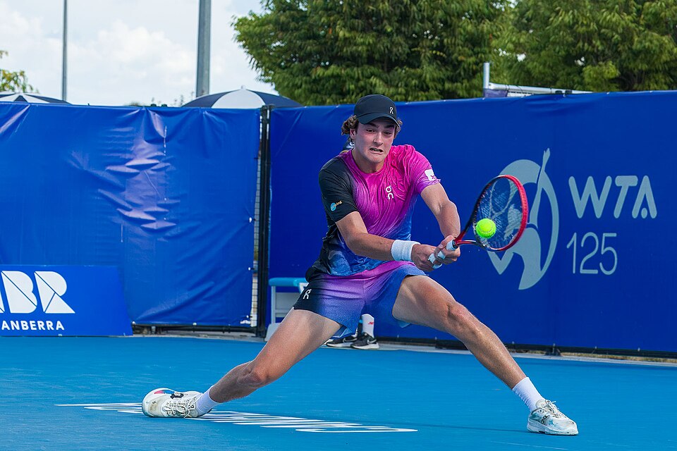Joao Fonseca playing a shot during the men's final of the Canberra International 2025. (Photo by Rob Keating/robiciatennisphotography.com)