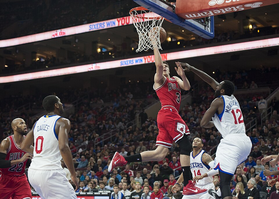 Doug McDermott, Bulls forward, goes up for a layup during the 2nd quarter of play of a Chicago Bulls versus Philadelphia 76ers basketball game Nov. 7, 2014, at the Wells Fargo Center, in Philadelphia. The Bulls beat the 76ers, 118-115, for their fourth straight win. (U.S. Air Force photo/Airman 1st
