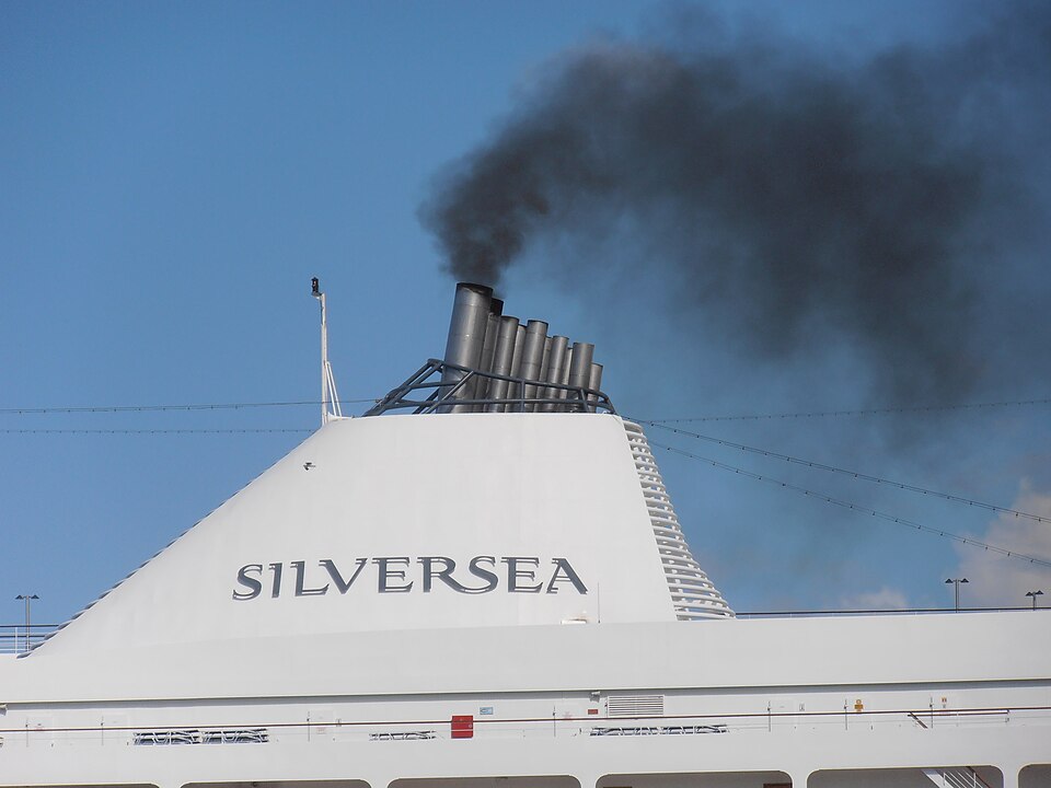 Silver Whisper funnel, Tallinn 17 July 2012