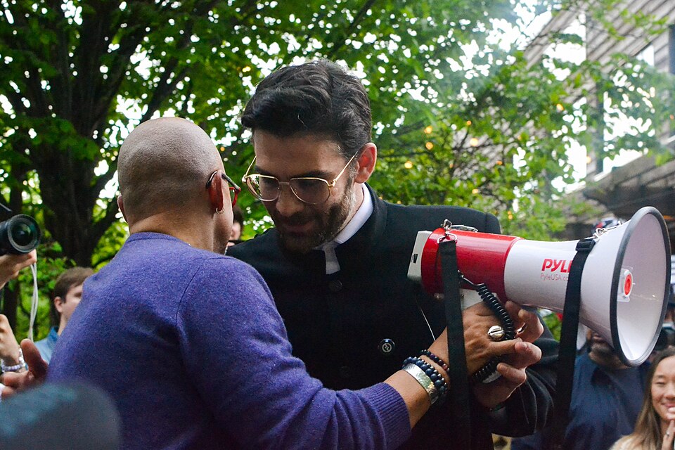 Chris Rabb and Hasan Piker at a campaign event in Philadelphia on 30 April 2026