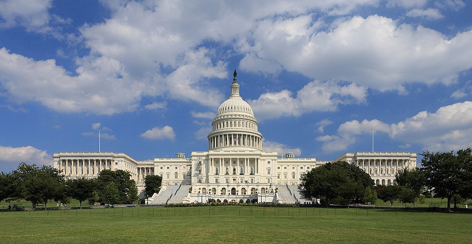 Democratic Lawmakers Back Bill Providing 12 Days of Paid Leave for Reproductive Health