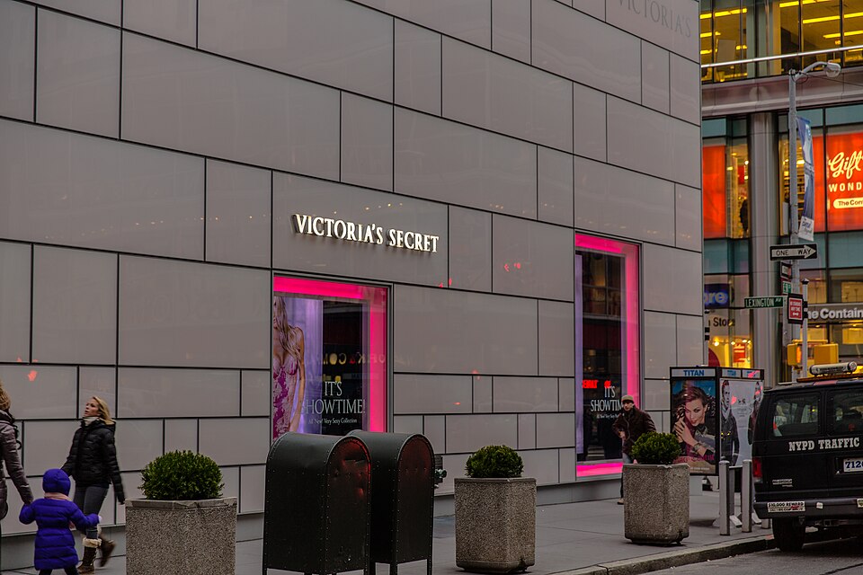 Victoria's Secret Store, 722 Lexington Ave, New York, NY 10022, USA - Dec 2012