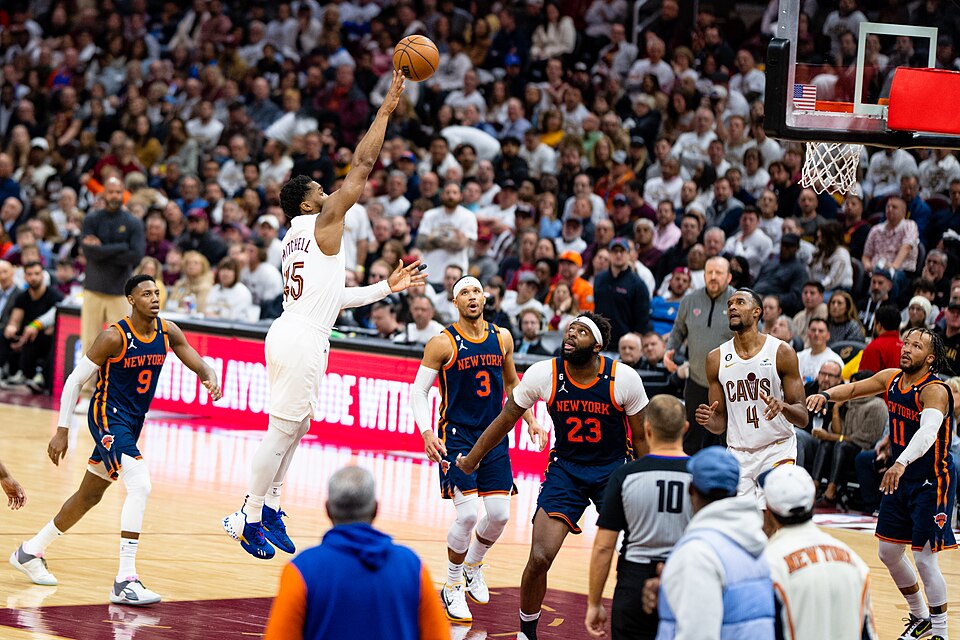 Knicks Stun Spurs in Game 1 of 2026 NBA Finals, Lead Series