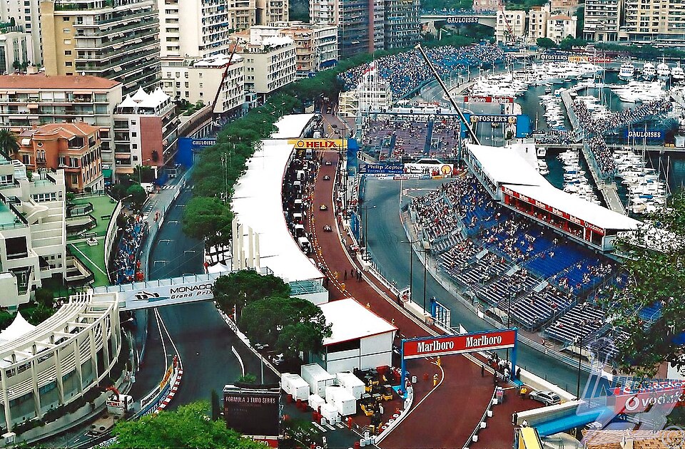 Taken from Sectuer Rocher overlooking the start/finish straight, the pits and the harbour section of the circuit. The GP2 cars prepare to go out on circuit.
Taken with Praktica PM-3.