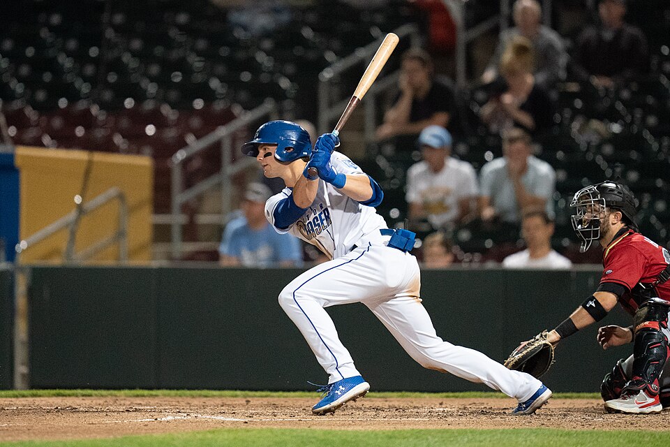 Royals Beat Twins 6-5 but Lose Bobby Witt Jr. to Knee Soreness in Seventh Inning