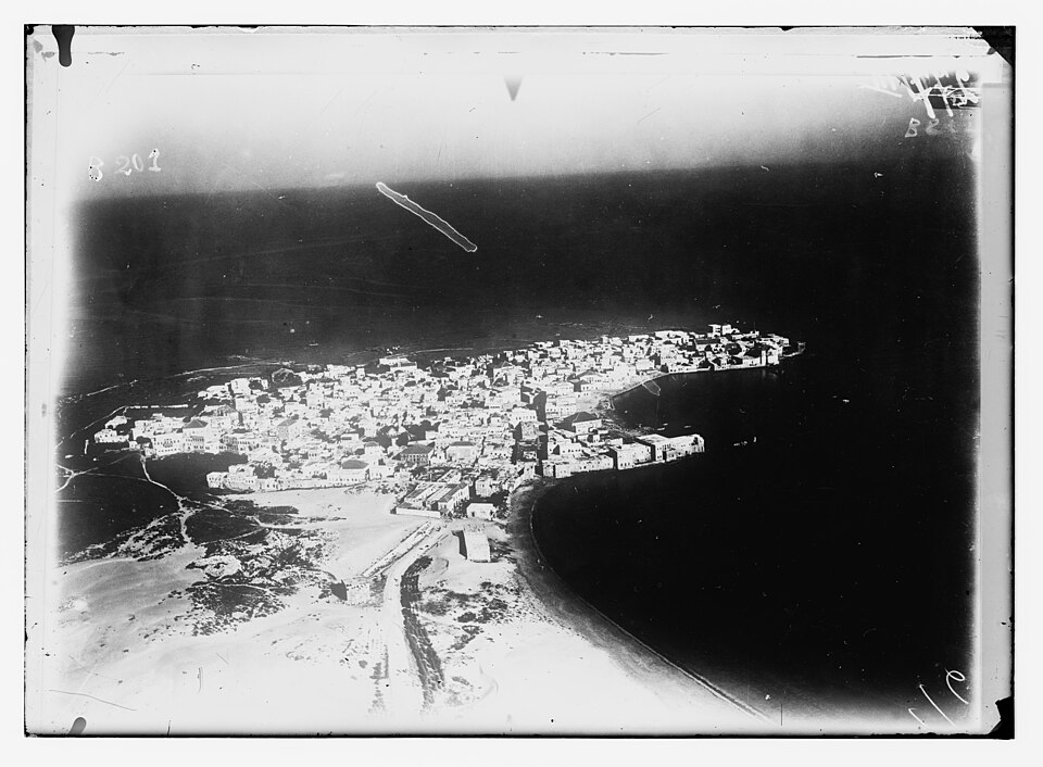Title: Series of first aerial photographs of Palestine and Syria. Tyre showing peninsula.
Abstract/medium: G. Eric and Edith Matson Photograph Collection

Physical description: 1 negative :