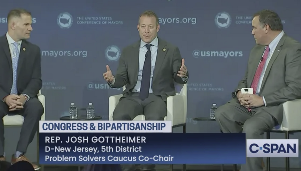 Gottheimer speaks on bipartisanship alongside Problem Solvers Caucus members, January 2024