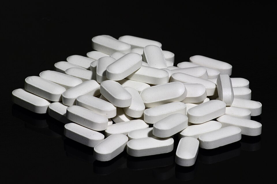 Major Review of 154,000 People Finds Calcium and Vitamin D Supplements Offer Little Bone Protection