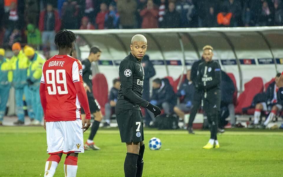 Mbappe Promises More Defensive Work as France Opens World Cup