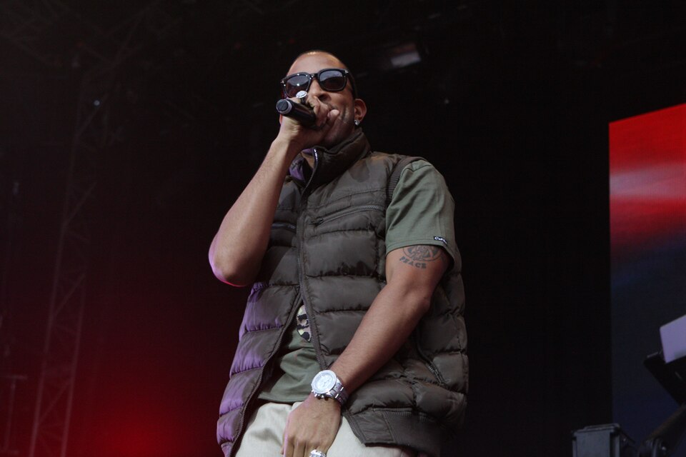 Supafest 2012, Sydney, Australia; Chris Brown, Kelly Rowland, Lupe Fiasco, Naughty By Nature and more
