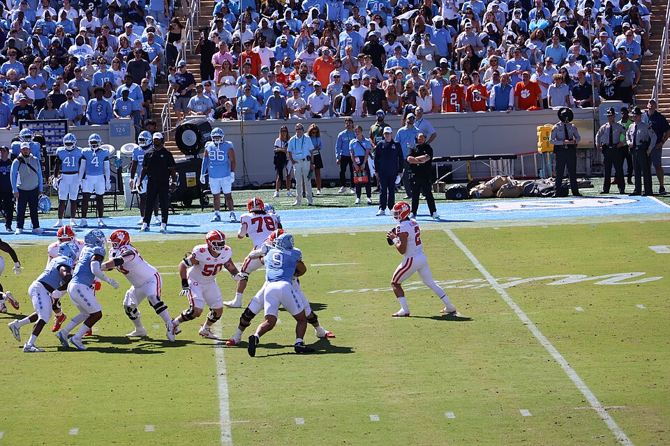 Clemson Tigers 38, North Carolina Tar Heels 10, in Chapel Hill, North Carolina