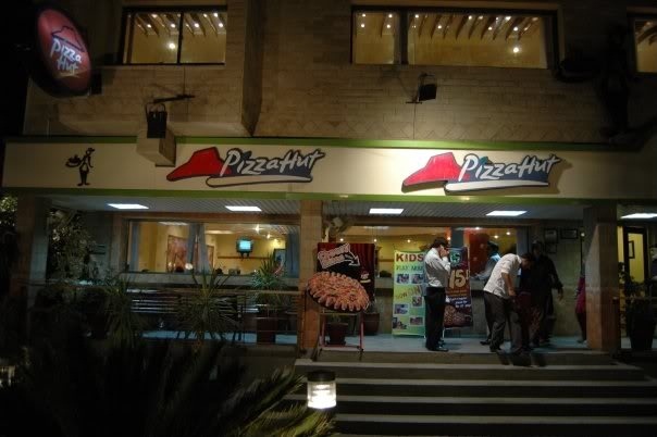 A Pizza Hut Resturant in Lahore