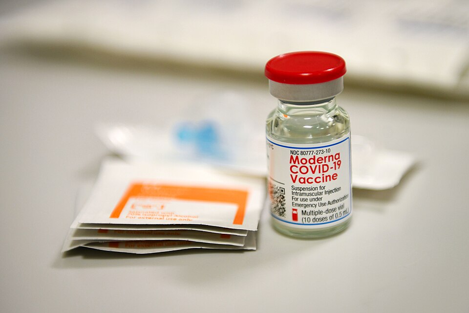 FDA Advisors Vote 9 to 0 to Back Moderna mRNA Flu Vaccine
