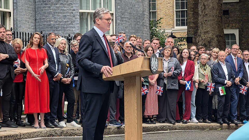 UK Prime Minister Starmer Faces Growing Cabinet Pressure to Set Resignation Timeline