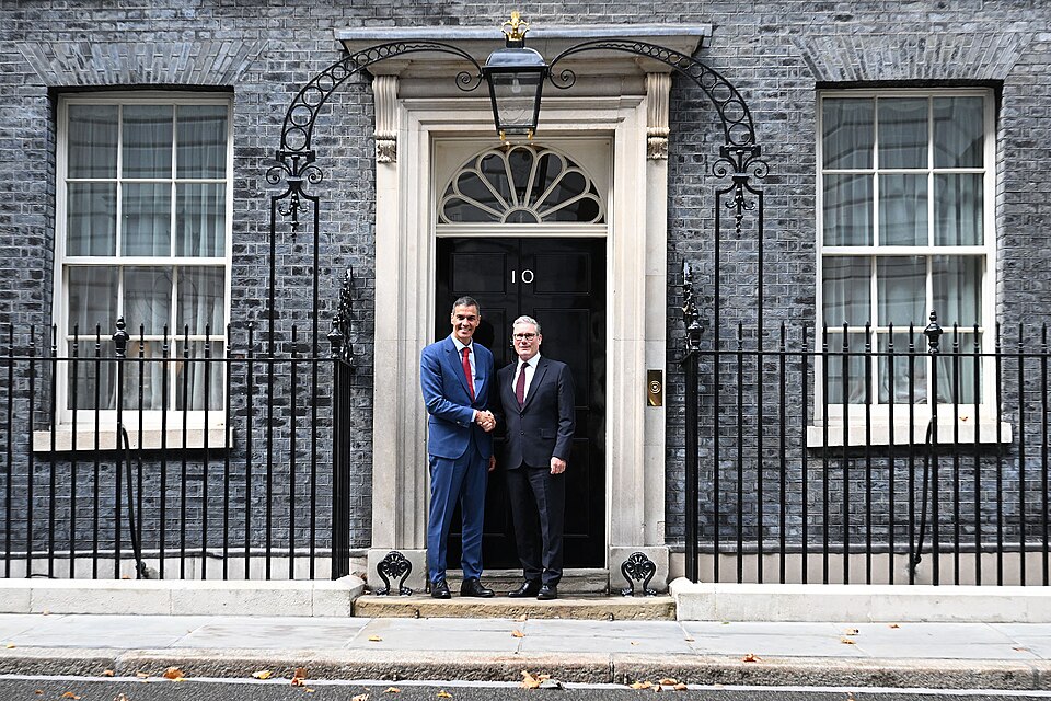 On September 3, 2025, Prime Minister Pedro Sánchez met with Prime Minister of the Britain, Keir Starmer, in 10 Downing Street.