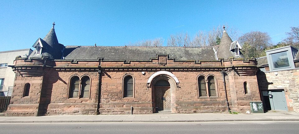 A photograph of a former police station at 55 Abbeyhill in Edinburgh, Scotland, taken on 2 April 2025