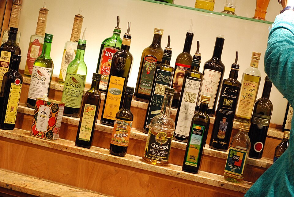 New study finds olive oil fat protects against diabetes while palmitic acid raises risk
