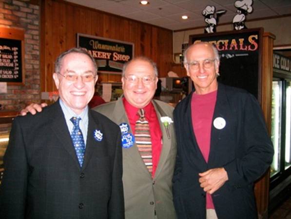 Congressman Gary Ackerman sharing both jokes and his thoughts on the legal system with actor/comedian Larry David and Harvard law professor Alan Dershowitz. (October 2004)