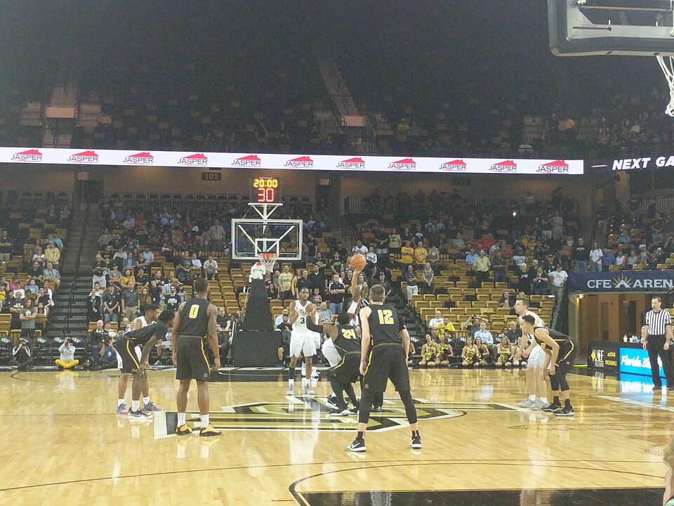 Tipoff of Wichita State at UCF