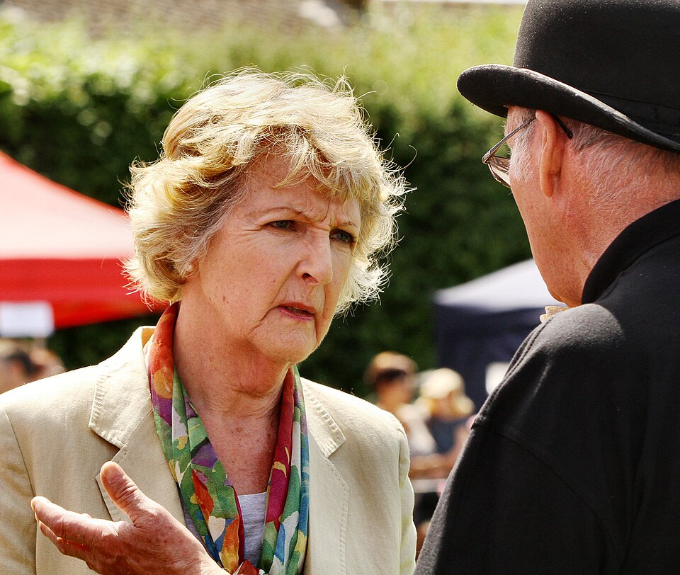 Dame Penelope Keith, Star of The Good Life, Dies at 86