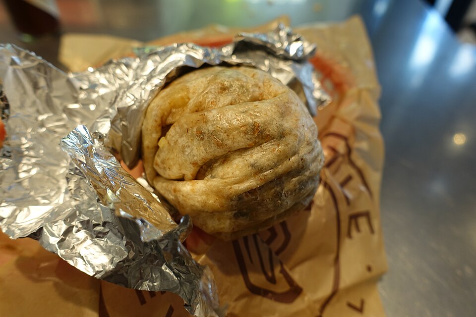 CAVA Grows Fast But Chipotle Holds Wide Lead in Fast-Casual Comparison