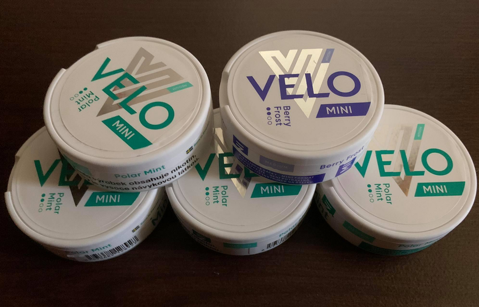Nicotine pouches: Czech military psychologist Michal Kříž warns that nicotine pouches can become addictive. He also claims that nicotine pouches can be a "pathway" to other drugs, such as marijuana.
Source to text: https://www.denik.cz/cesi-a-zavislosti-koureni/zradne-nikotinove-sacky-nepodlehaji-za